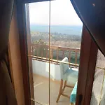 Vila Momino Avren