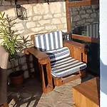 Momino Vila Avren