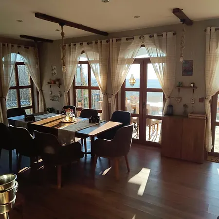 Луксозна вила Momino