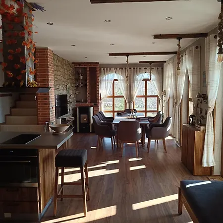 Луксозна вила Momino *