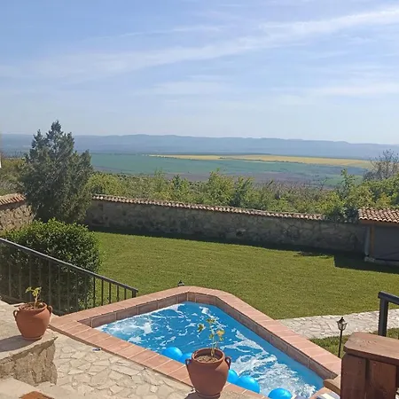 Momino Луксозна вила